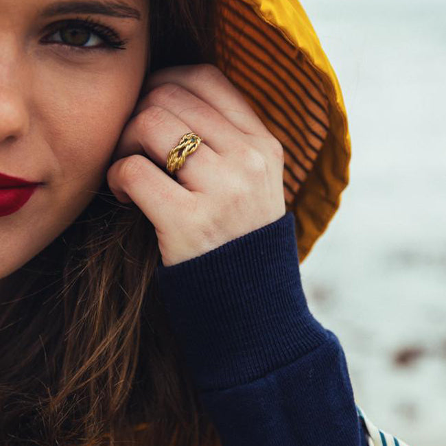 Sailor's Knot Gold Ring