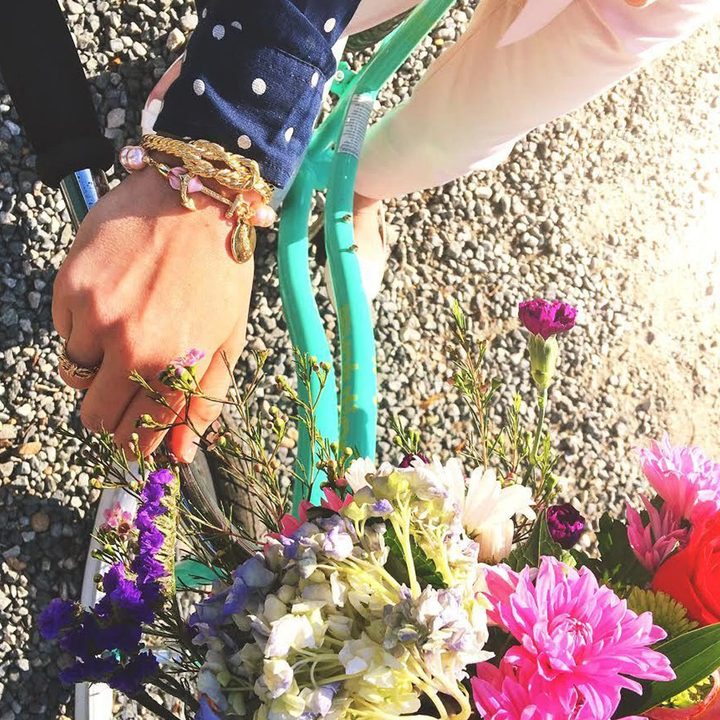 Pink Oyster Engravable Graduation Bracelet
