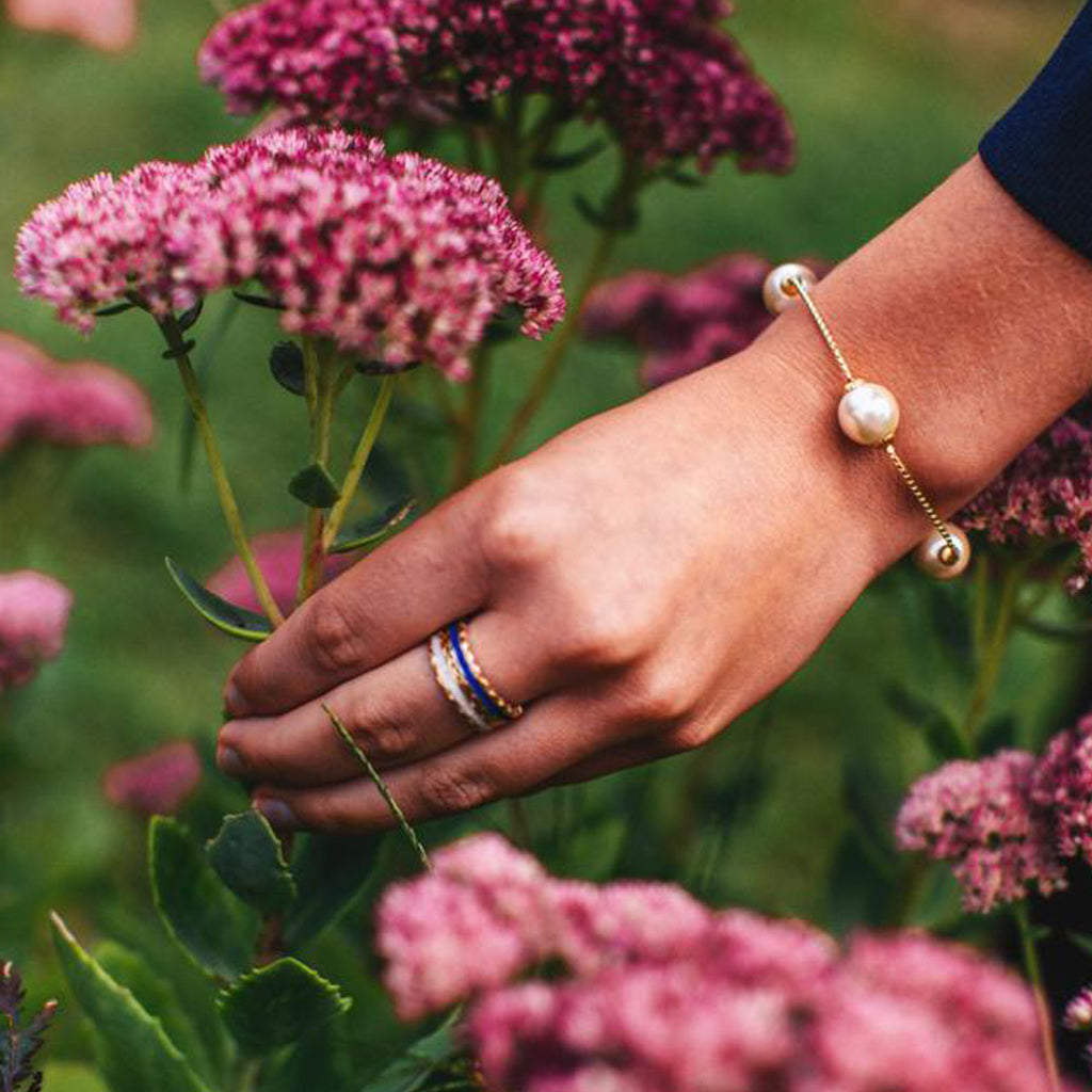 Scalloped Ring with Enamel Inlay in Navy