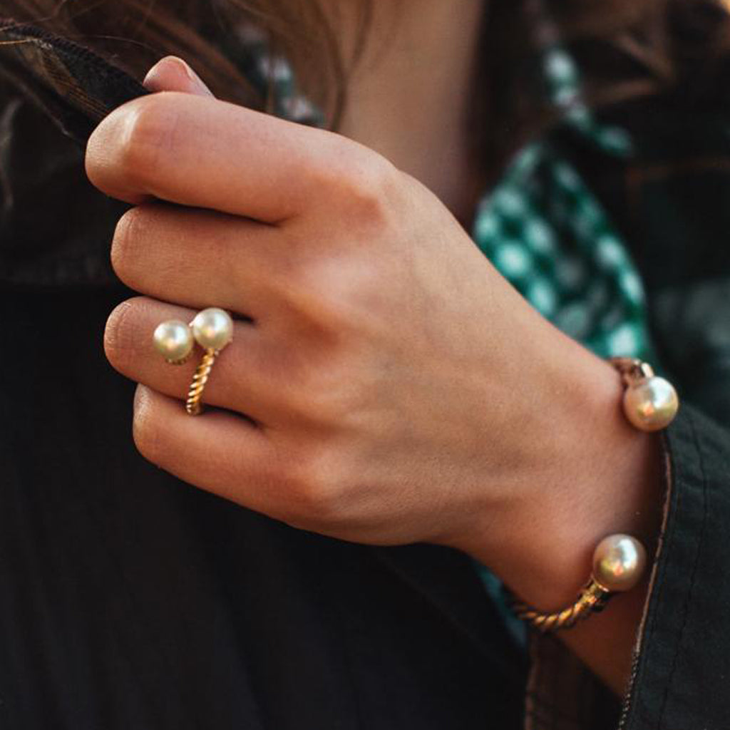 Oysters Rockefeller Gold Ring