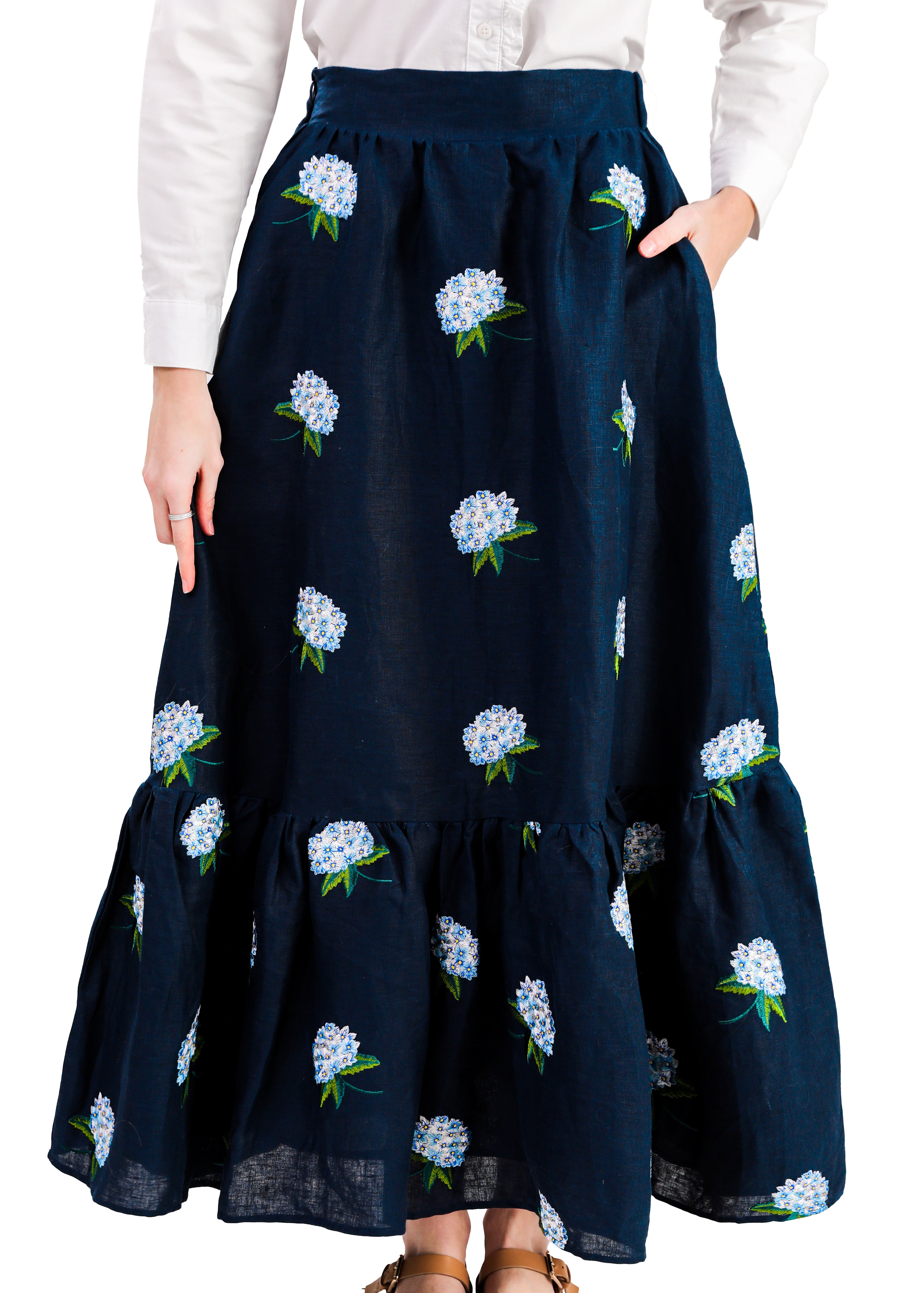 Hydrangea Embroidered Linen Skirt in Navy