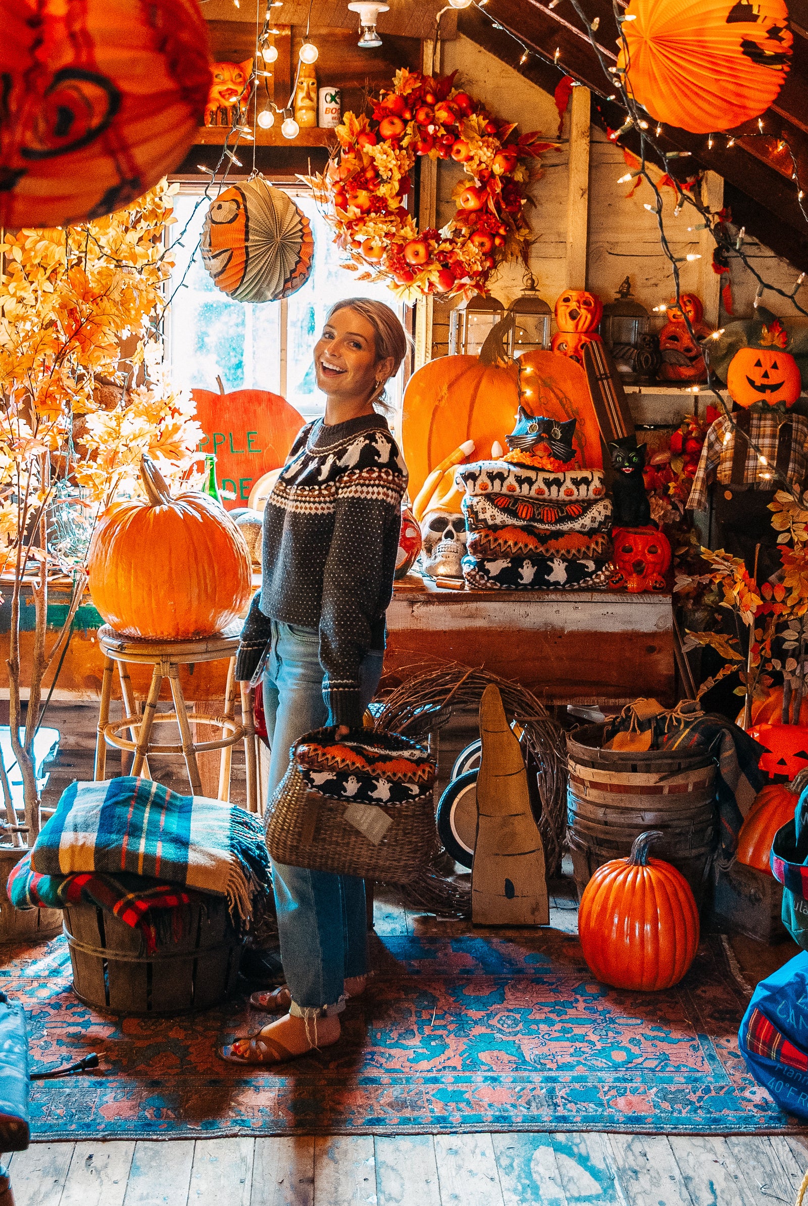 Spooky Ghost Sweater – Kiel James Patrick
