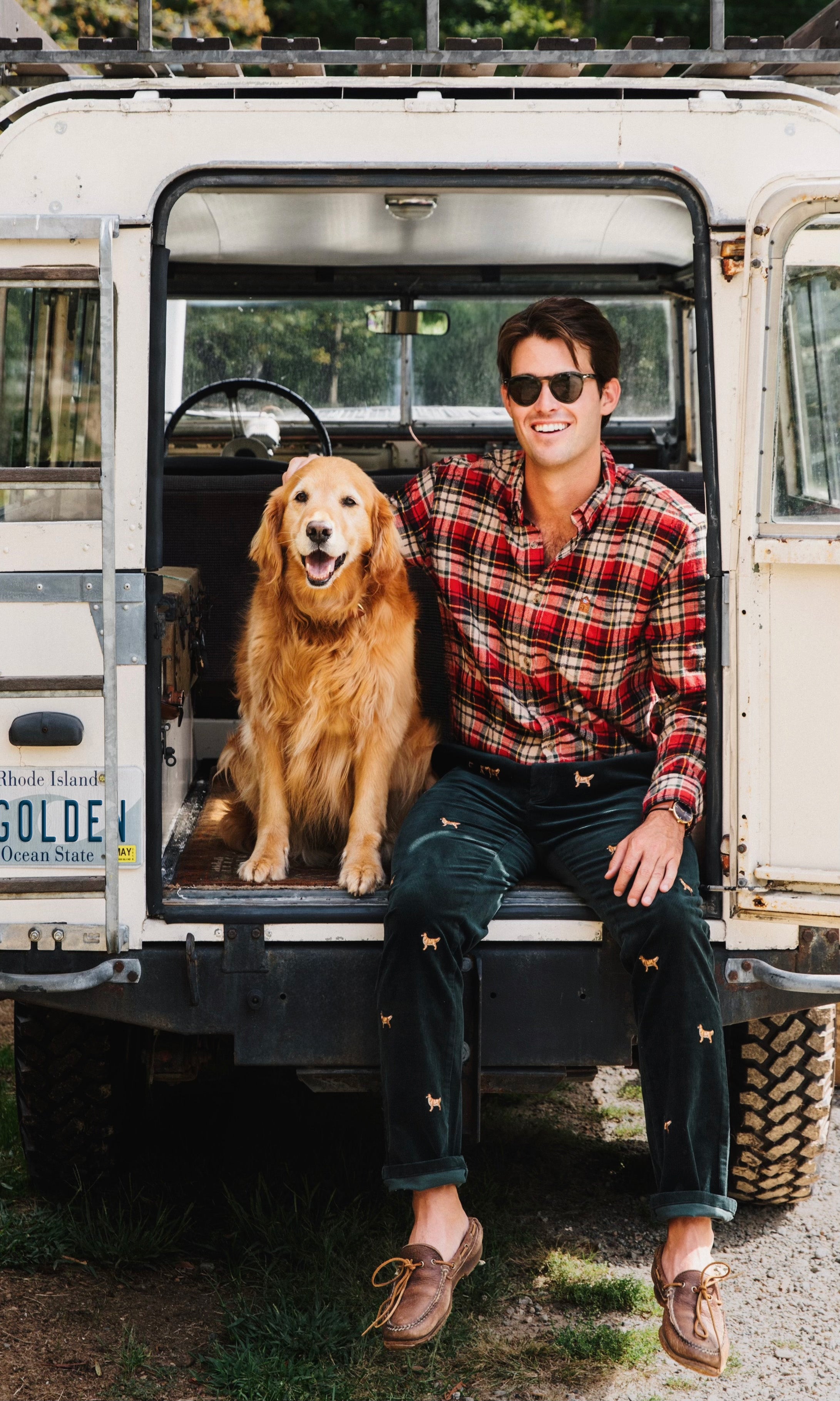 KJP Men's American Retriever Embroidered Corduroy Pants in Green