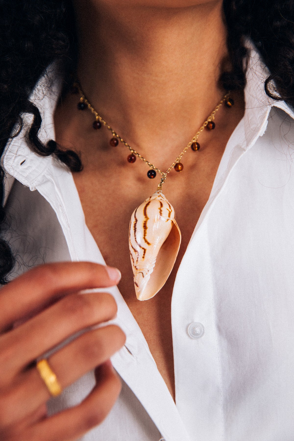 Drift Tide Shell Necklace