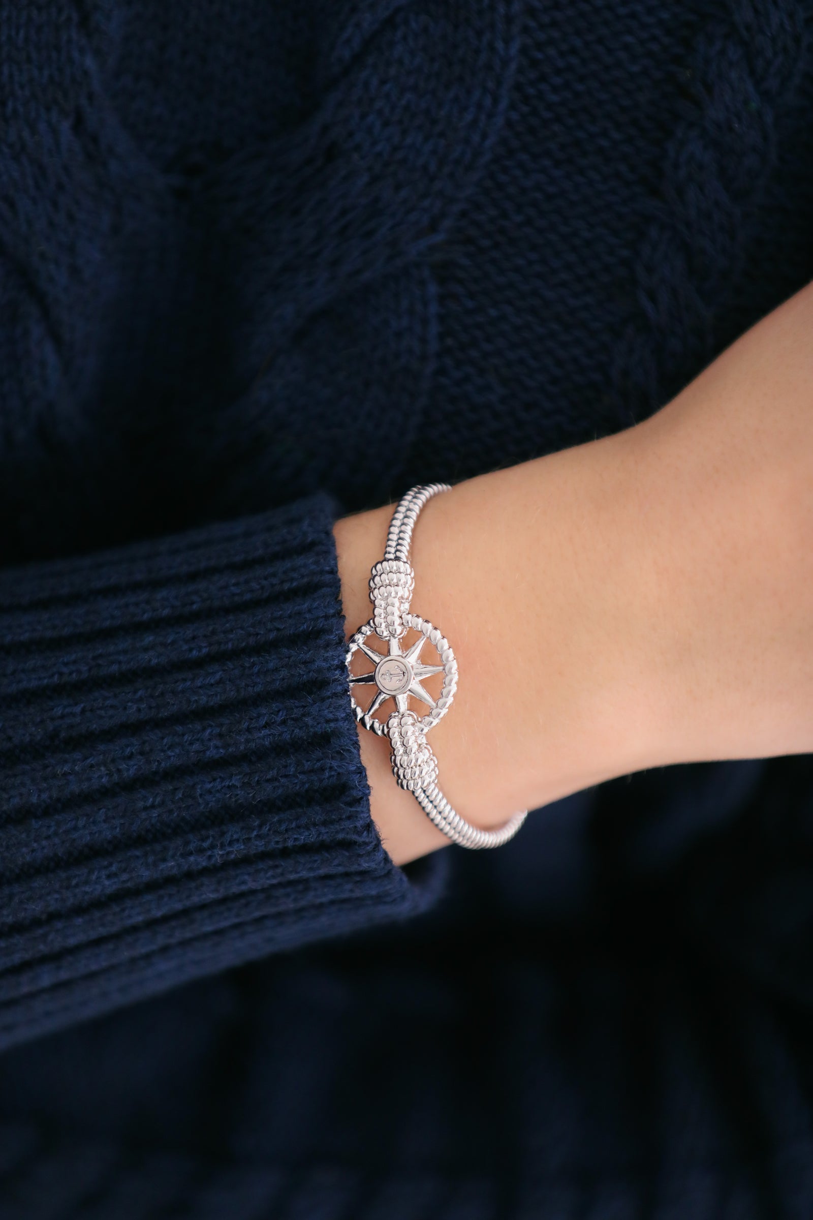 アクセサリー me0702 56600 KJP Mariner's Compass Cuff Bracelet in Silver – Kiel James Patrick