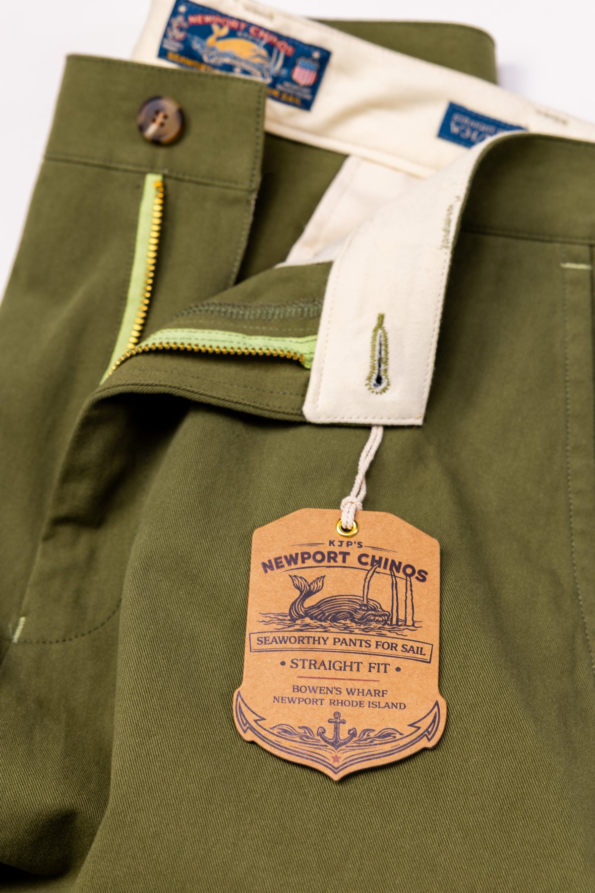 Newport Chino Pants in Moss