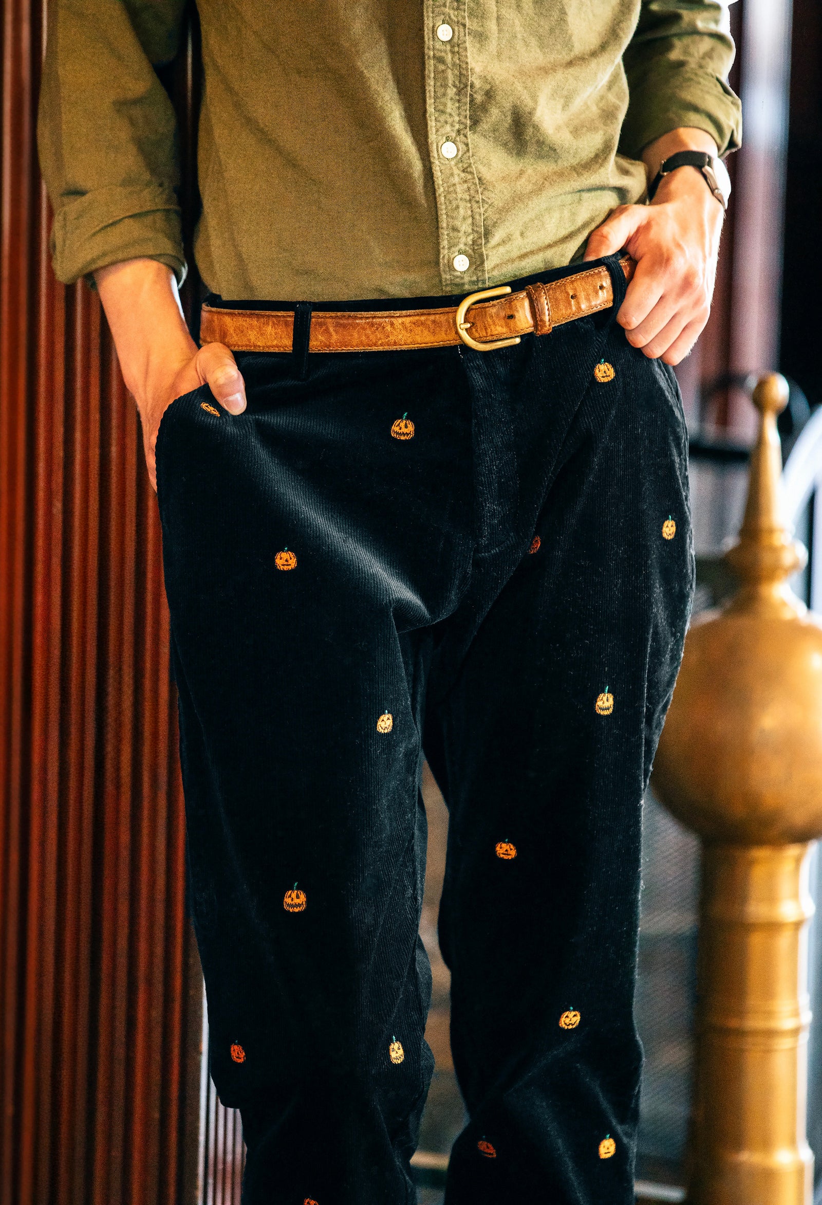 KJP Men's Jack-O-Lantern Embroidered Corduroy Pant in Black – Kiel