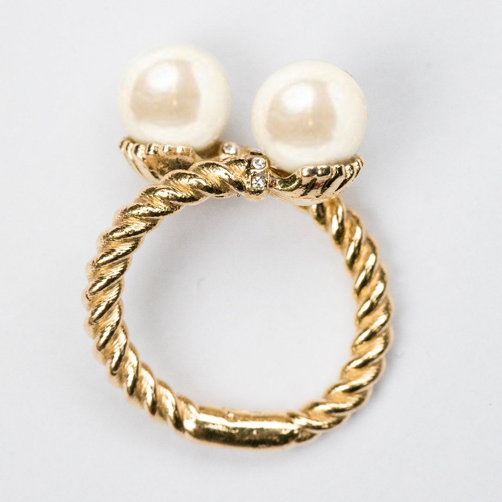 Oysters Rockefeller Gold Ring