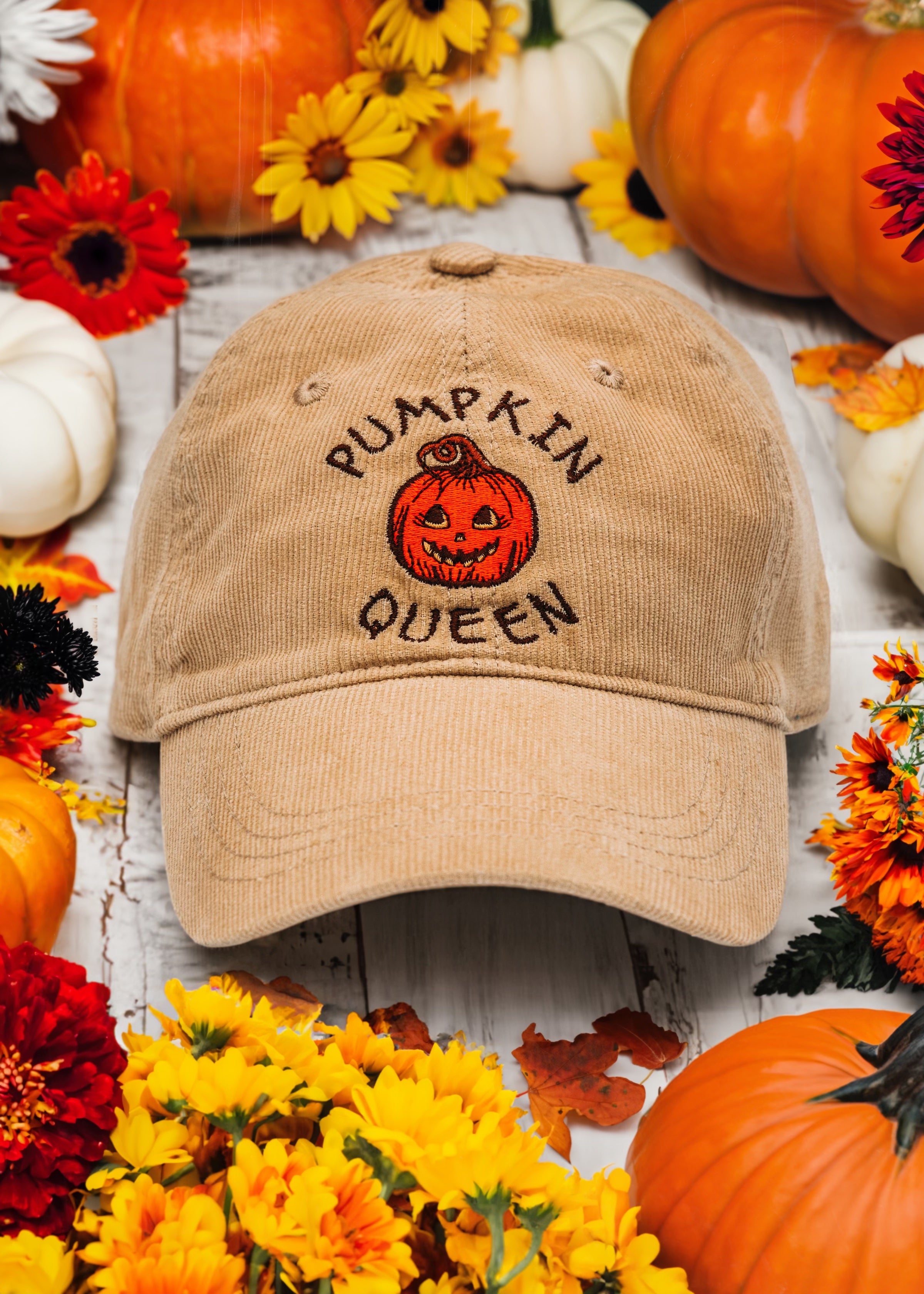 Pumpkin Queen Hat in Cream