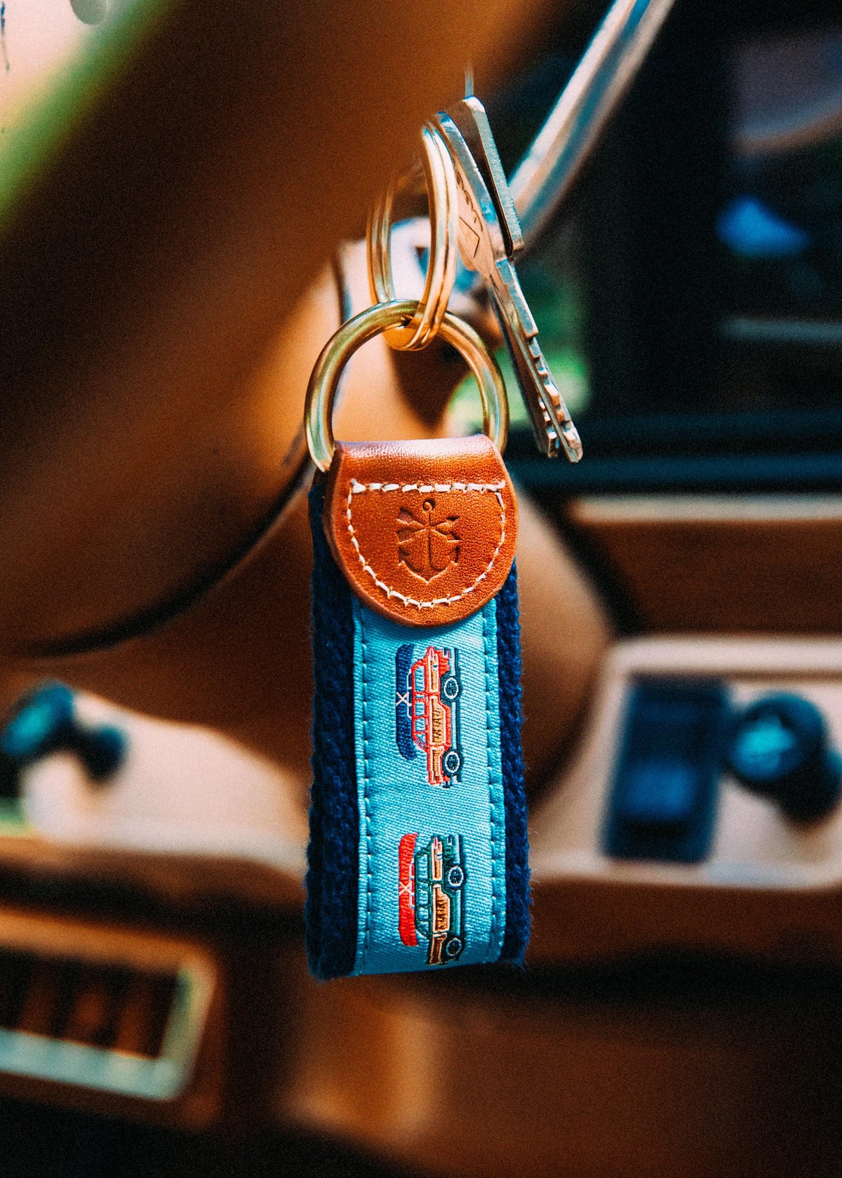 Beach Traffic Ribbon Key Fob