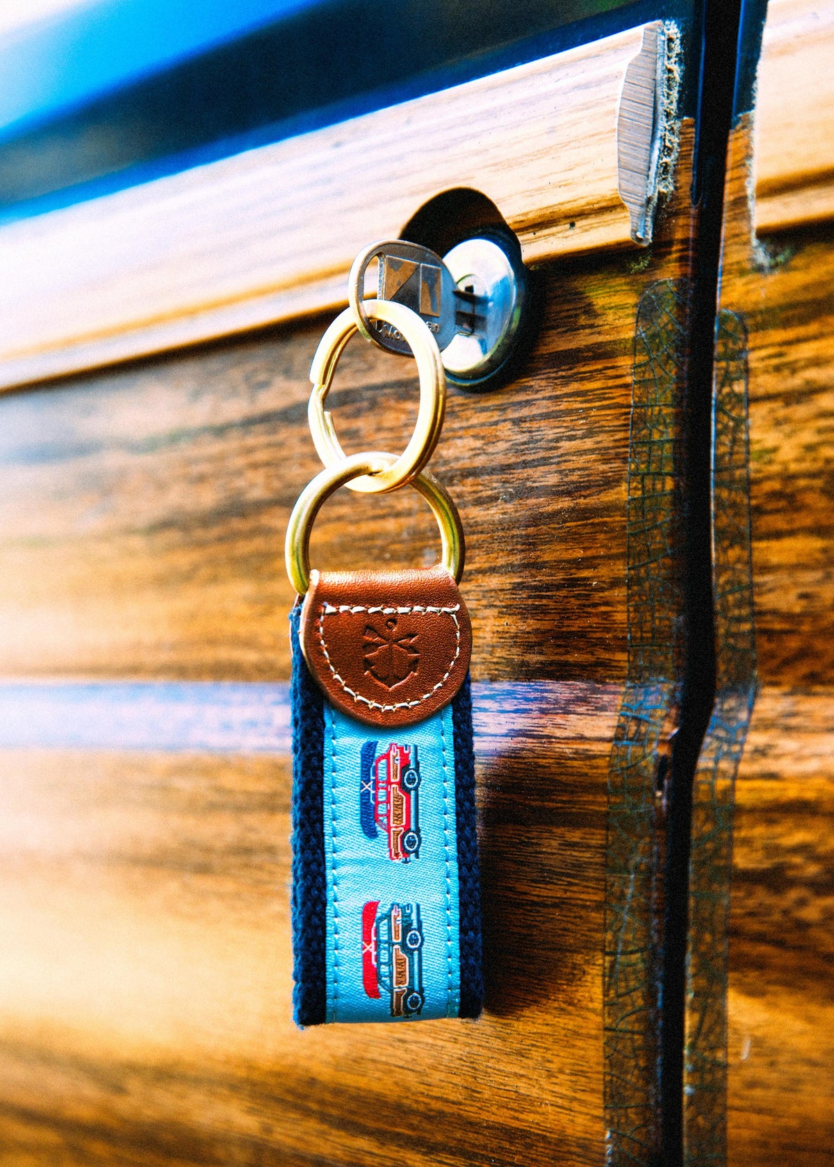 Beach Traffic Ribbon Key Fob