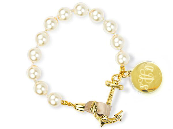 Pearls on Champagne Engravable Mother's Day Bracelet