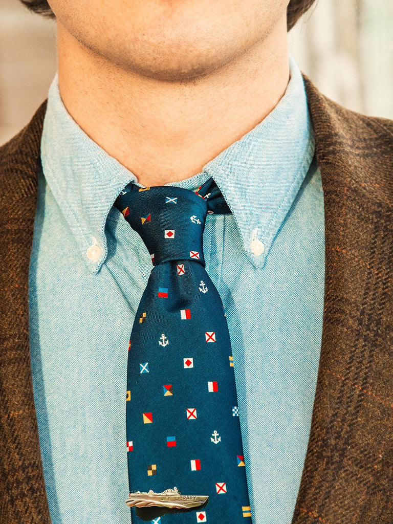 Mixed Signals Tie