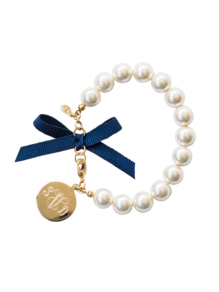 Classy Girls Wear Pearls Engravable Bracelet